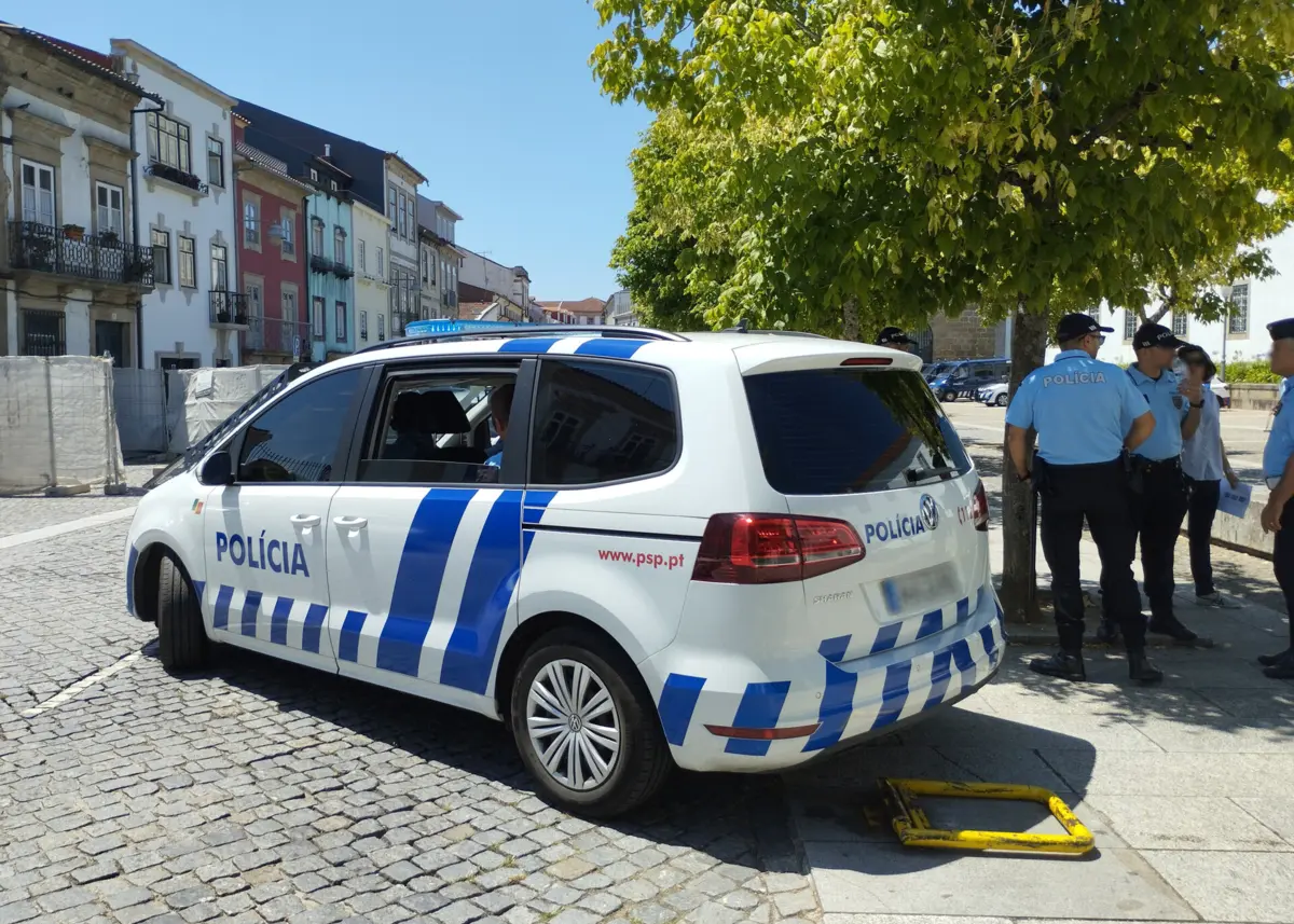 O homem foi encaminhado para a esquadra da PSP