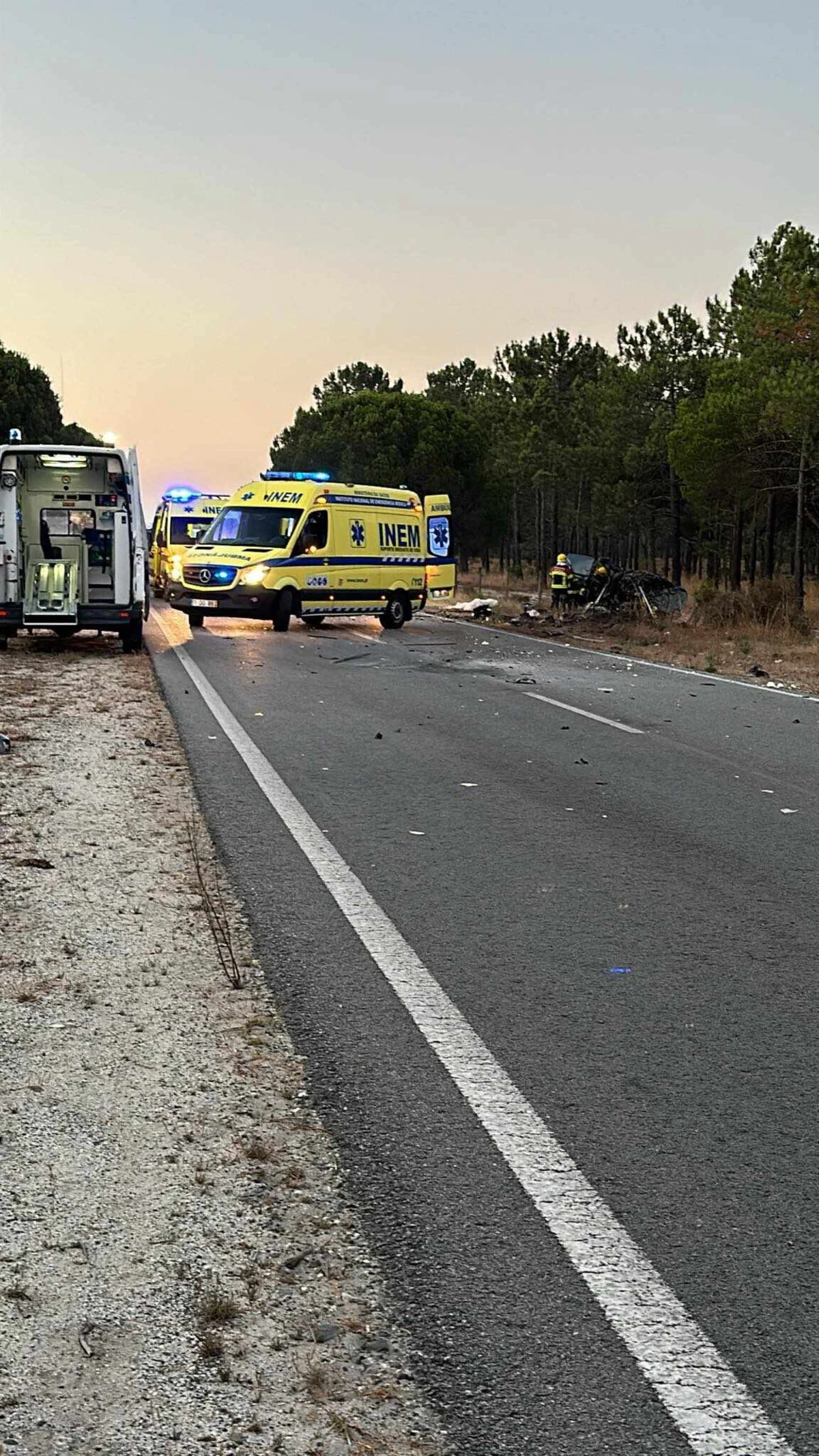 O acidente envolveu dois carros