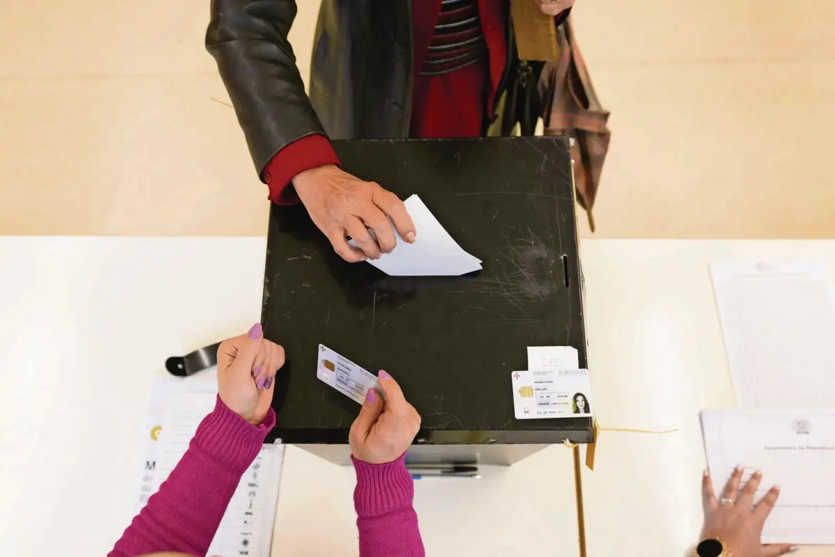 No caso de uma lista de candidatos não cumprir a Lei da Paridade é rejeitada