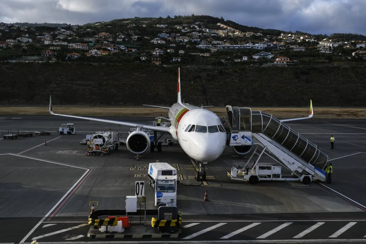 Tripulação optou por aterrar no aeroporto da Madeira