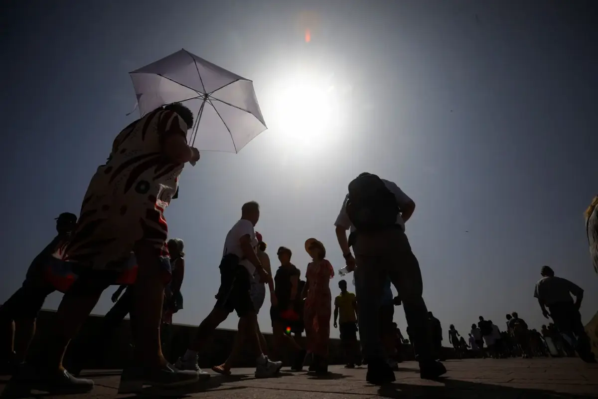 Calor deverá persistir até sexta-feira