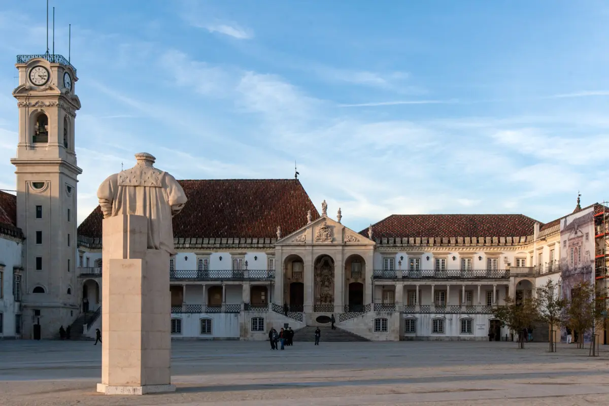 Imagem de contexto do artigo Universidade de Coimbra entre as 500 melhores do mundo. Há seis portuguesas no top 1000