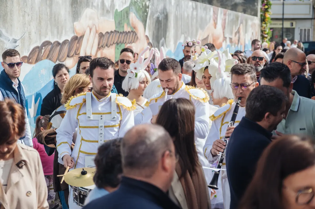 Há festa e carrosséis nos mercadinhos