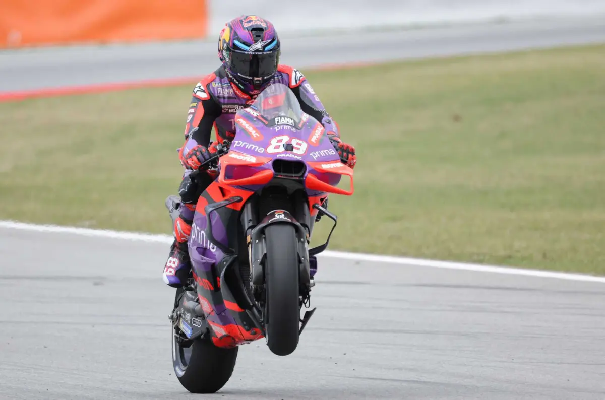 Martín é campeão mundial da classe rainha pela primeira vez