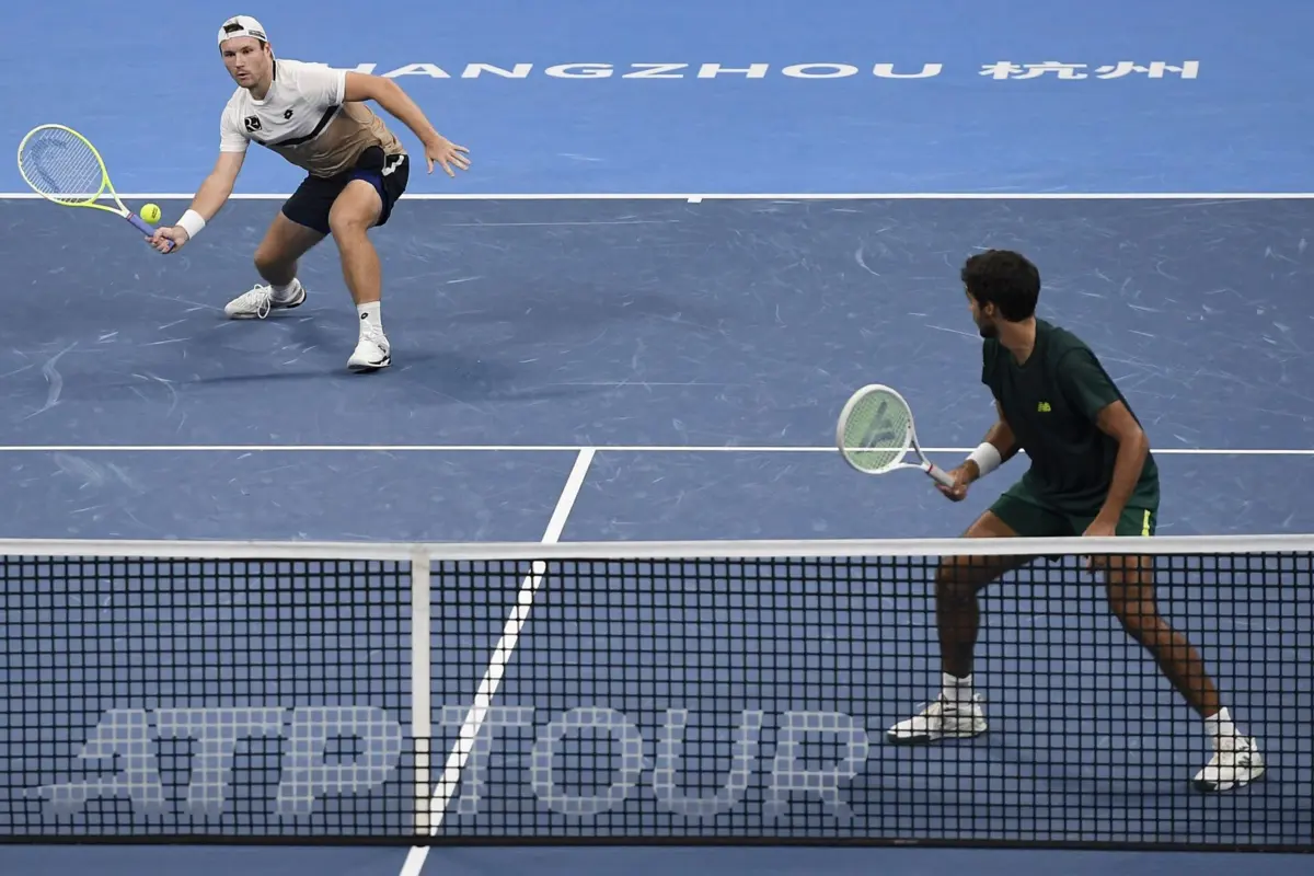 Francisco Cabral faz dupla com o austríaco Lucas Miedler