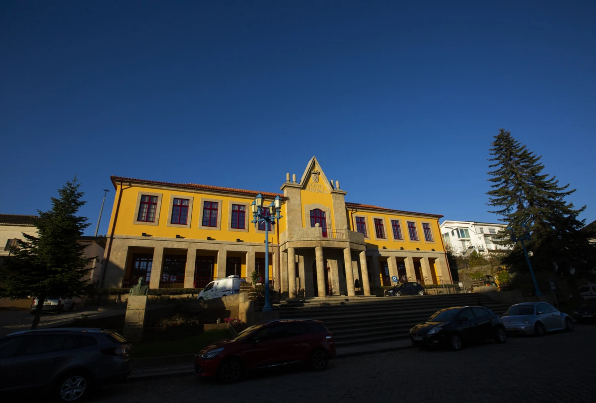 Câmara de Vila Flor investiu 70 mil euros em bolsas este ano