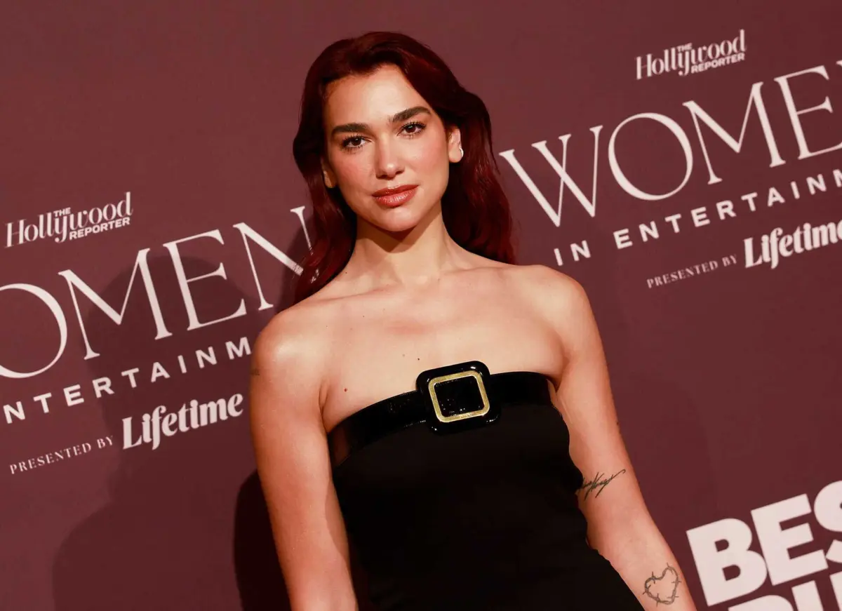 Dua Lipa foi uma das celebridades que se manifestou publicamente contra o conflito