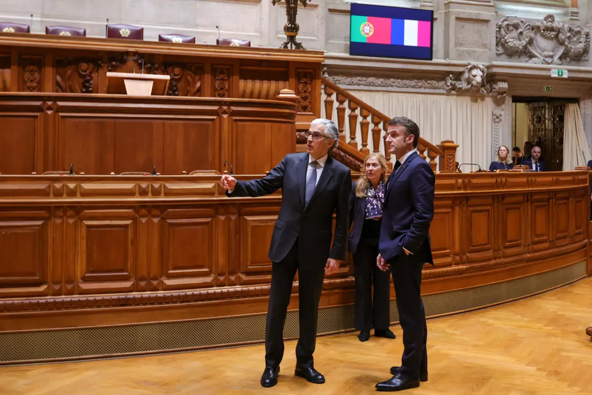 Macron visitou interior da Assembleia da República
