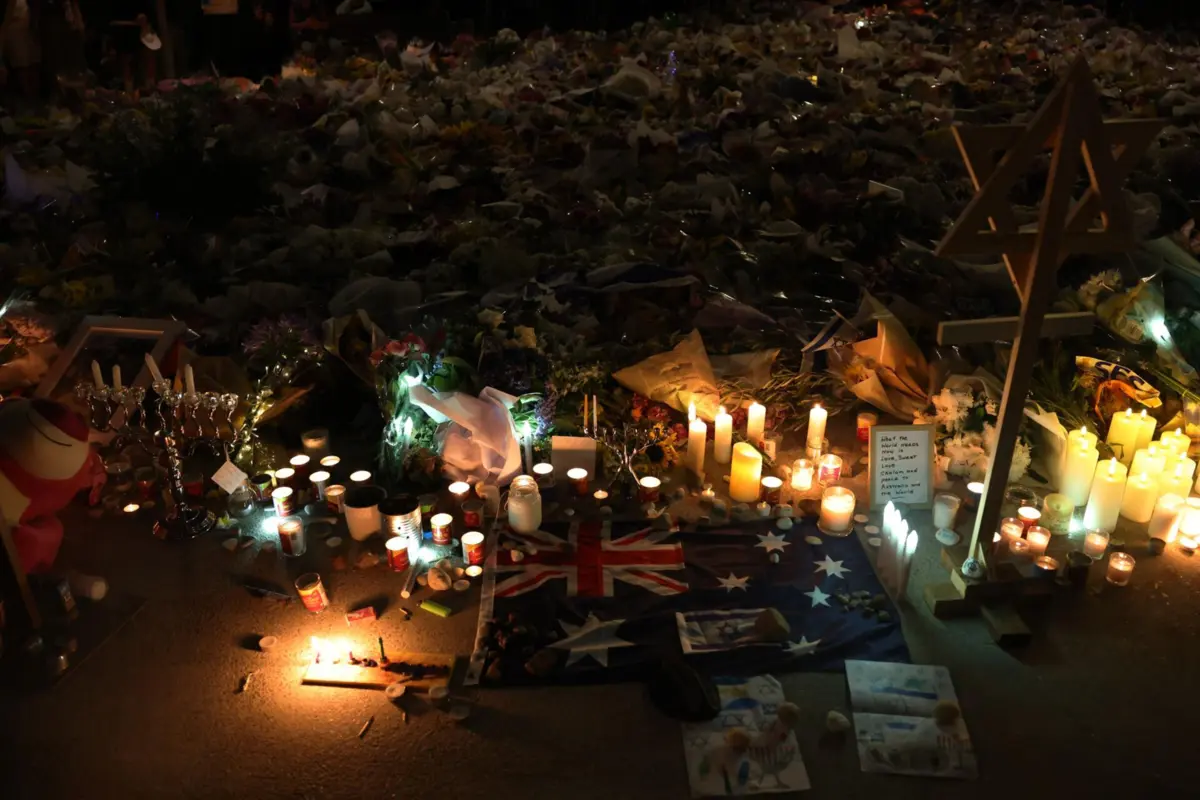 Tiroteio causou 15 mortos e 42 feridos