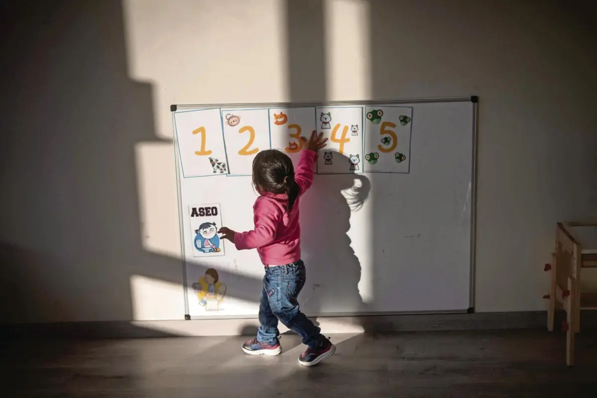 Cada sala tem de ter uma educadora e uma auxiliar