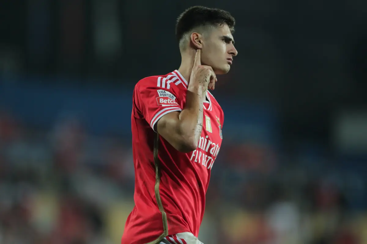 António Silva foi decisivo na vitória do Benfica com o Estoril