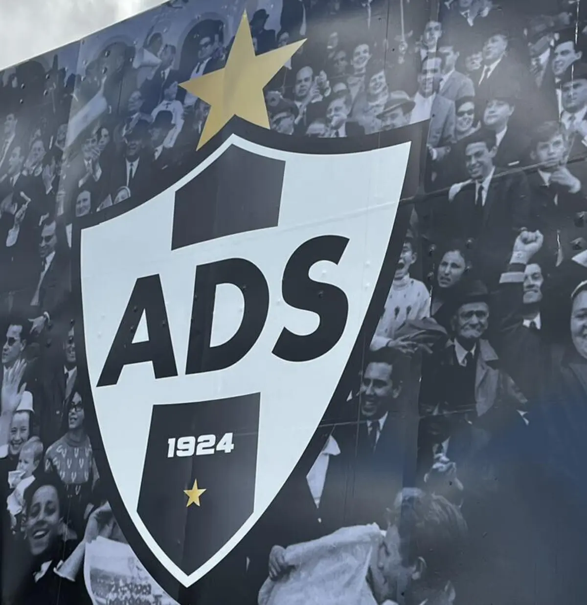 O emblema gaiense é quarto classificado na Série da Liga 3, com 17 pontos, mais três do que a Sanjoanense, em sexto lugar.