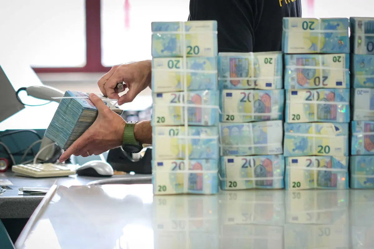 Economia cresce 1,5% até março