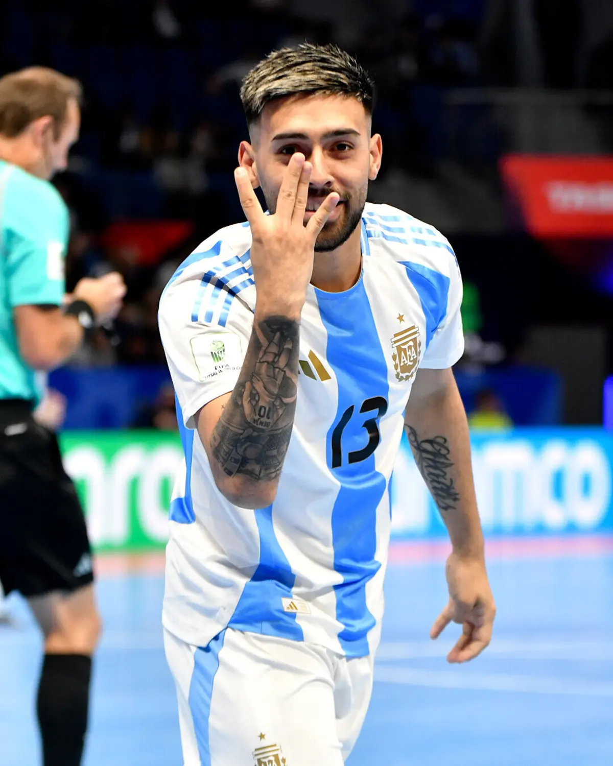 Kevin Arrieta bisou na vitória da Argentina frente à França