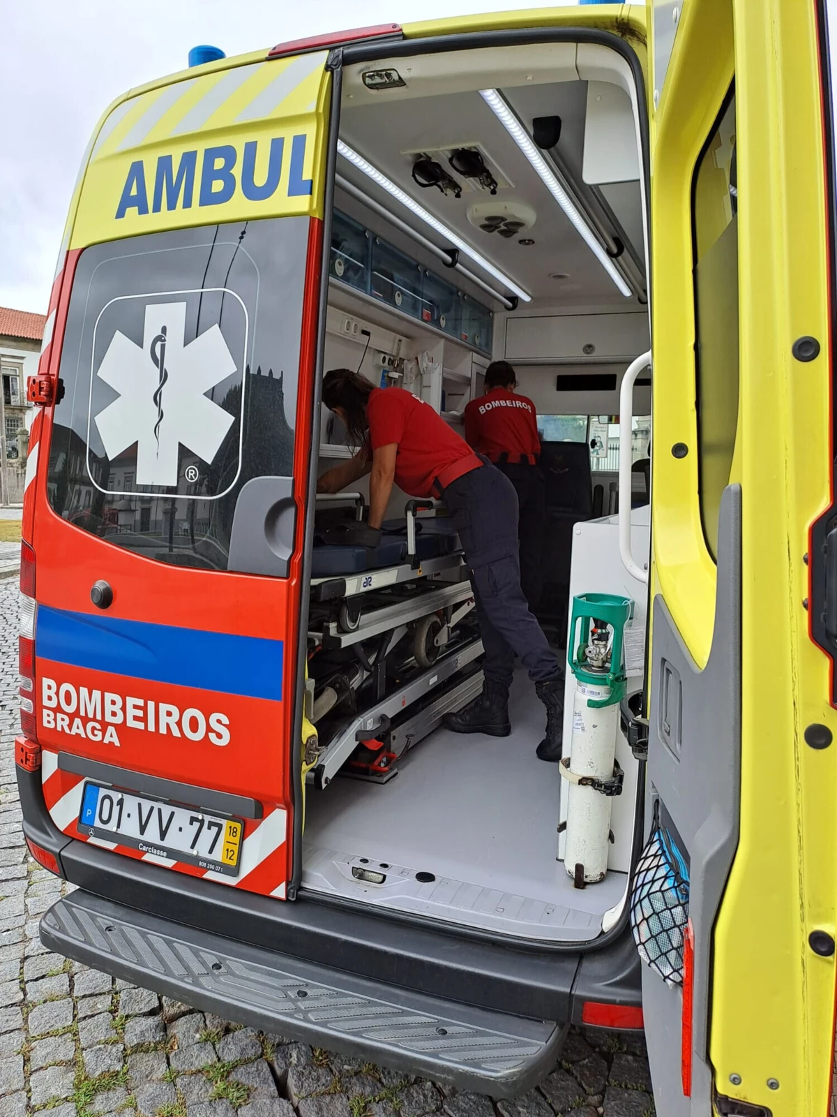 Imagem de contexto do artigo Homem morre após desmaiar no interior de autocarro em Braga