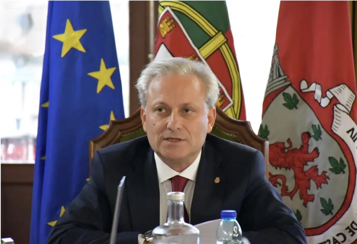 "Nós também somos portugueses de primeira", diz Carlos Condesso, presidente da CIMRBSE, sobre os cortes na entrega de jornais no Interior