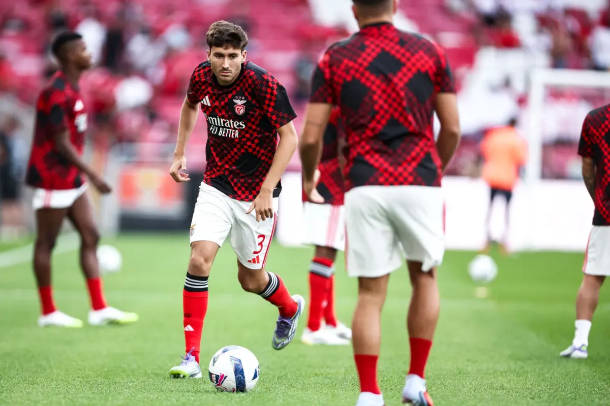 Obrador ainda não se estreou oficialmente pelo Benfica