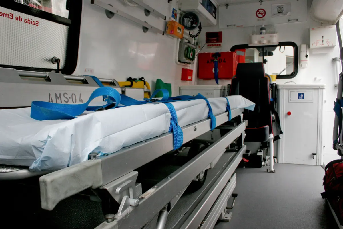 Mãe e bebé foram depois transportadas para a ULS de Faro