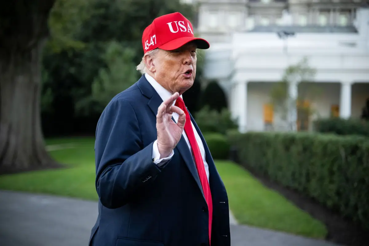 A simulação feita pelo Governo aponta para a tarifa de 15% imposta pelos EUA sobre as exportações europeias tenha um impacto na taxa de crescimento do PIB português em torno dos -0,15 pp em 2026