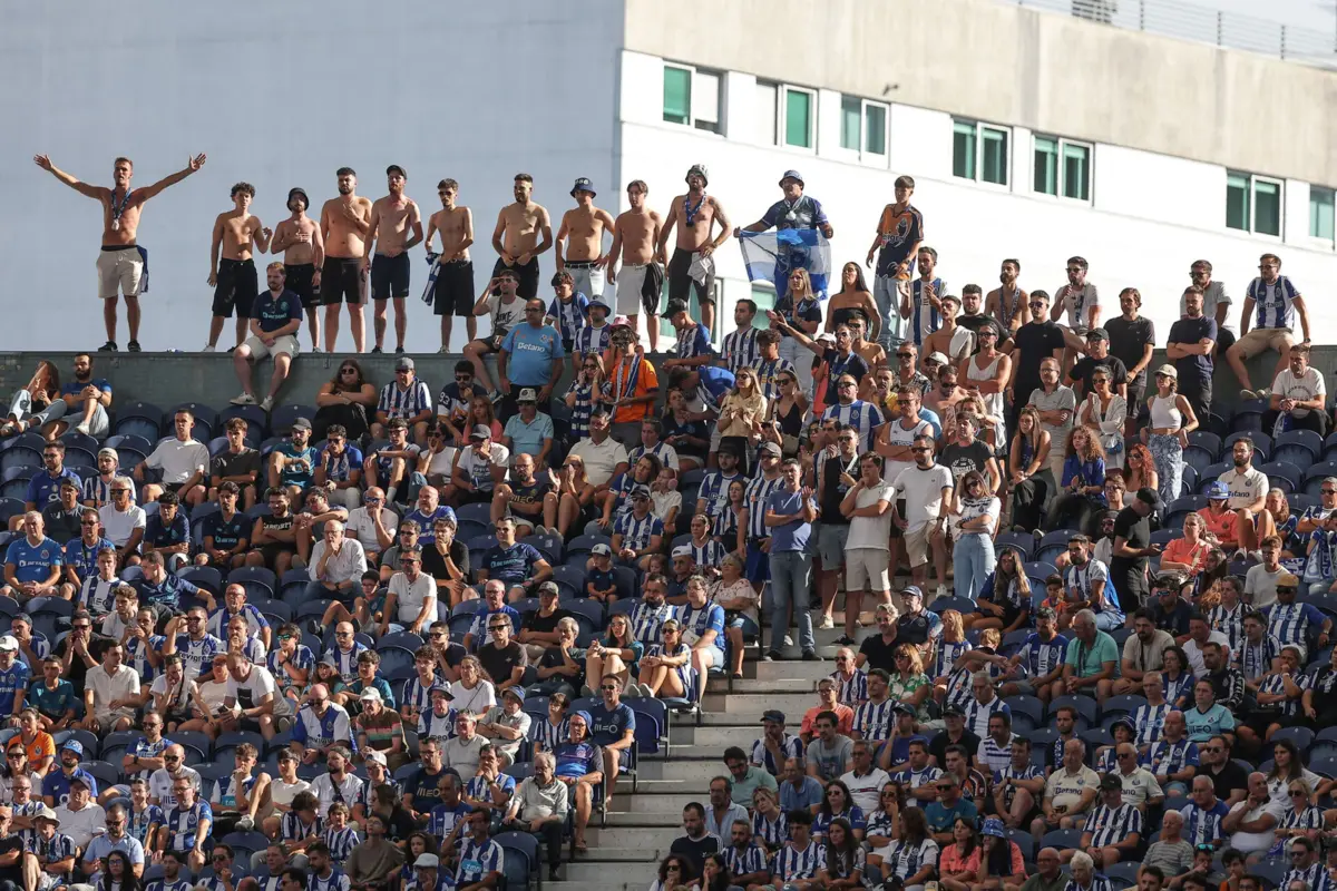 Clube vai implementar um sistema de lista de espera