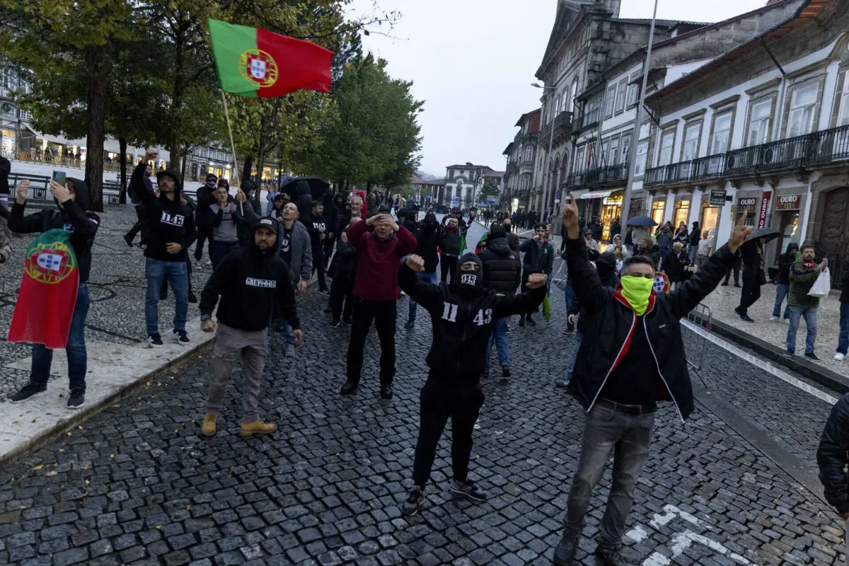 A manifestação foi organizada pelo grupo de extrema-direita liderado por Mário Machado
