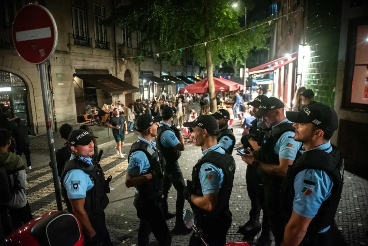 PSP mobilizou cerca de 50 agentes para fiscalizar ruas da movida portuense