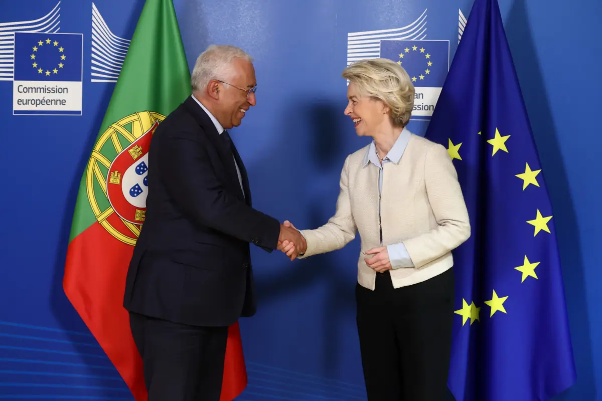 António Costa, primeiro-ministro demissionário, e a presidente da Comissão Europeia, Ursula von der Leyen