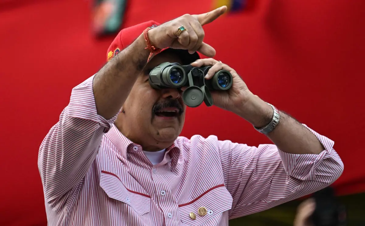 Presidente venezuelano, Nicolás Maduro, durante comício em Caracas, a 1 de dezembro.