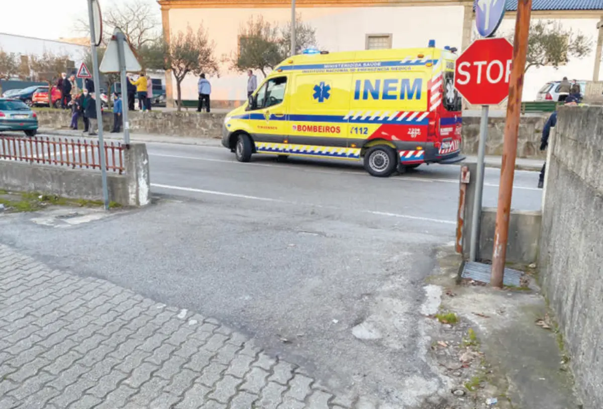 Vários meios foram acionados para o local, mas já nada havia a fazer