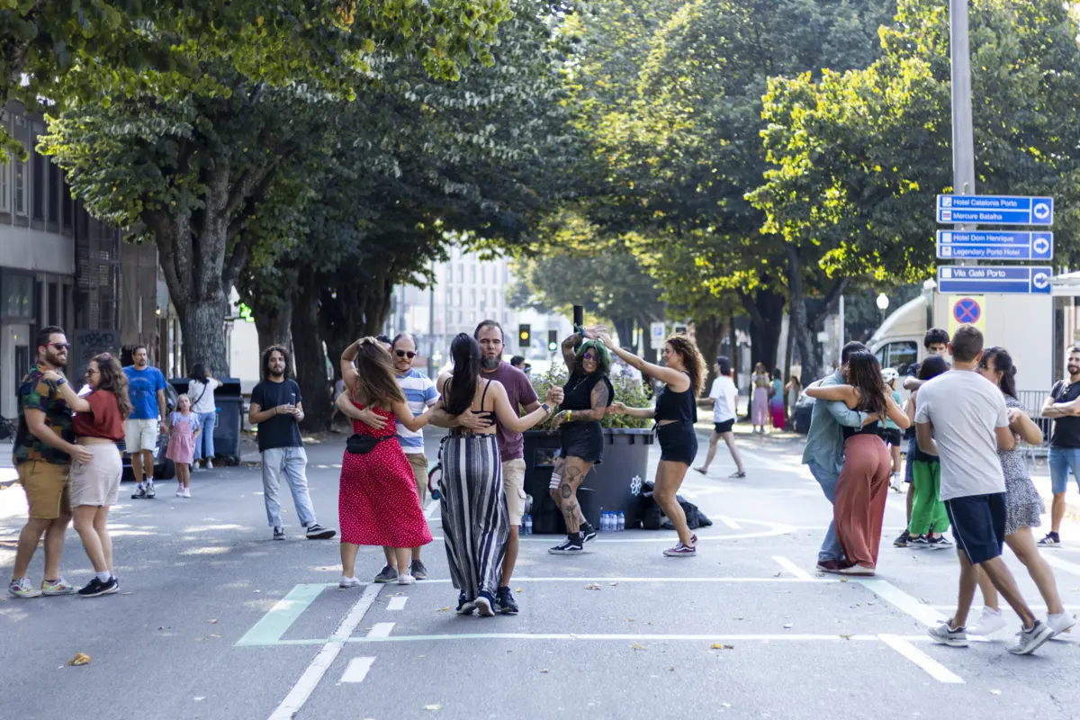 "A Rua é Nossa" é um programa que promete trazer muita diversão aos portuenses