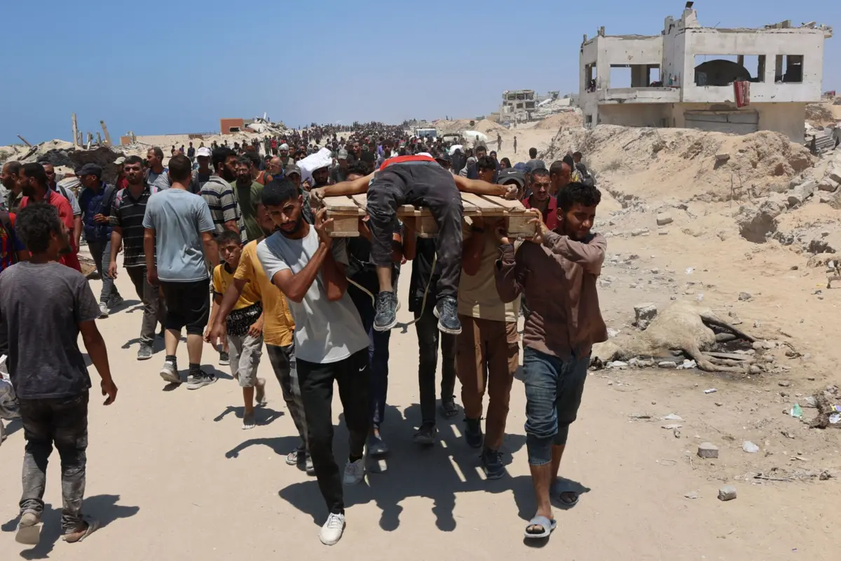 Cerca de 90 mil mulheres e crianças necessitam de tratamento urgente para a subnutrição em Gaza, enquanto uma em cada três pessoas não come há dias