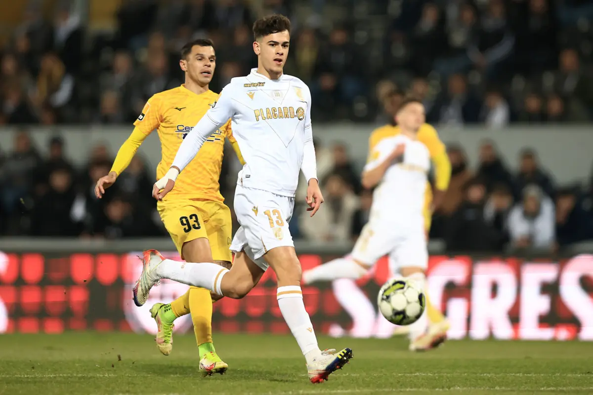 André Amaro ruma ao Catar