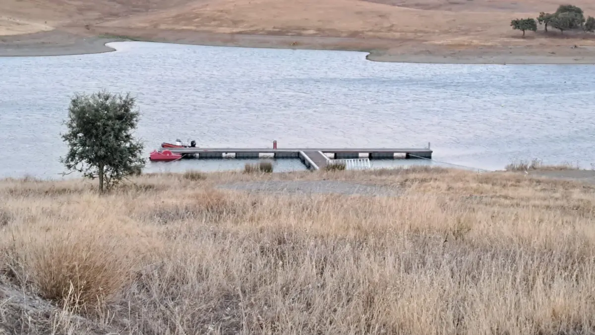 Imagem de contexto do artigo Barco turístico virou em Moura: quatro pessoas retiradas da água