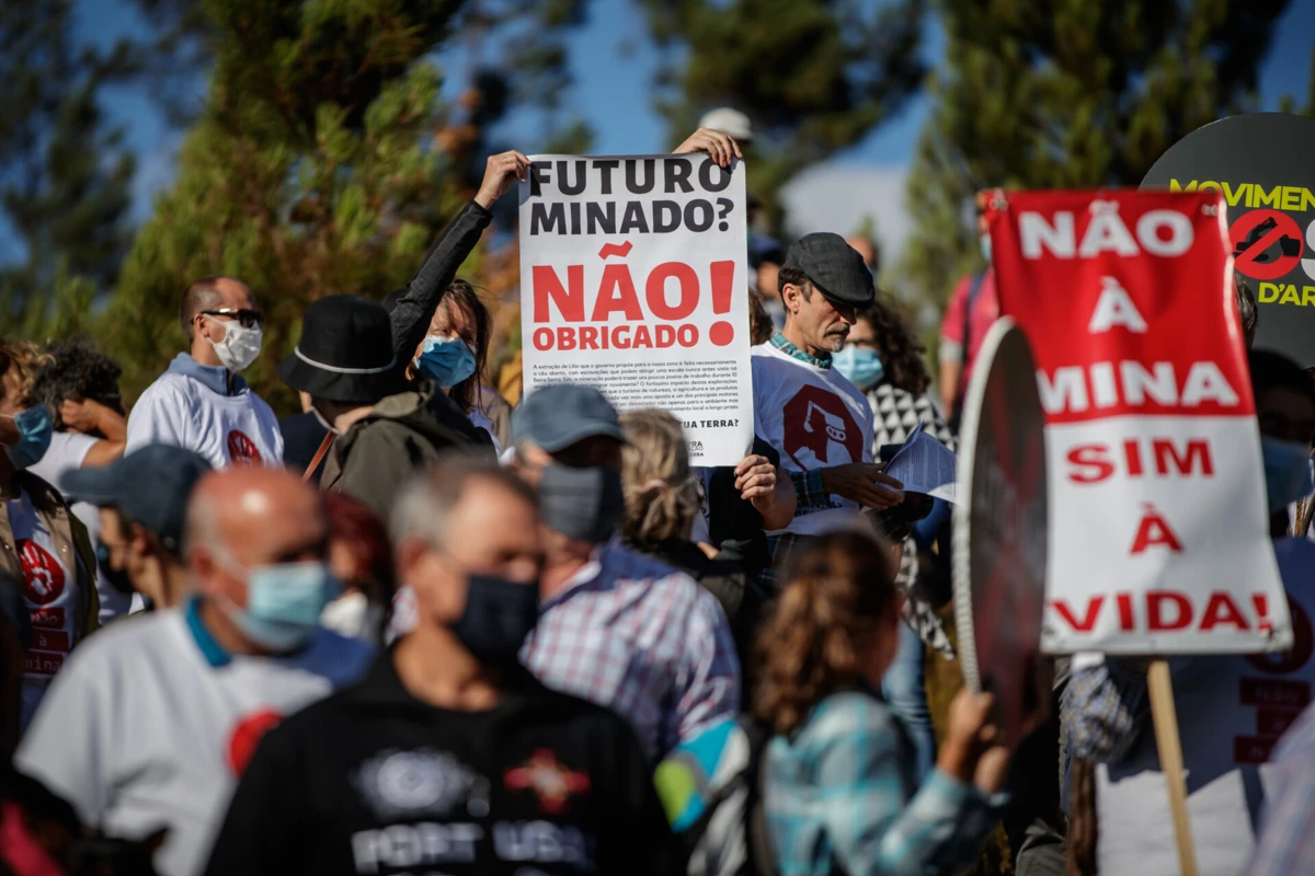 Imagem de contexto do artigo O que é o lítio, para que serve e quais são os próximos passos em Portugal?