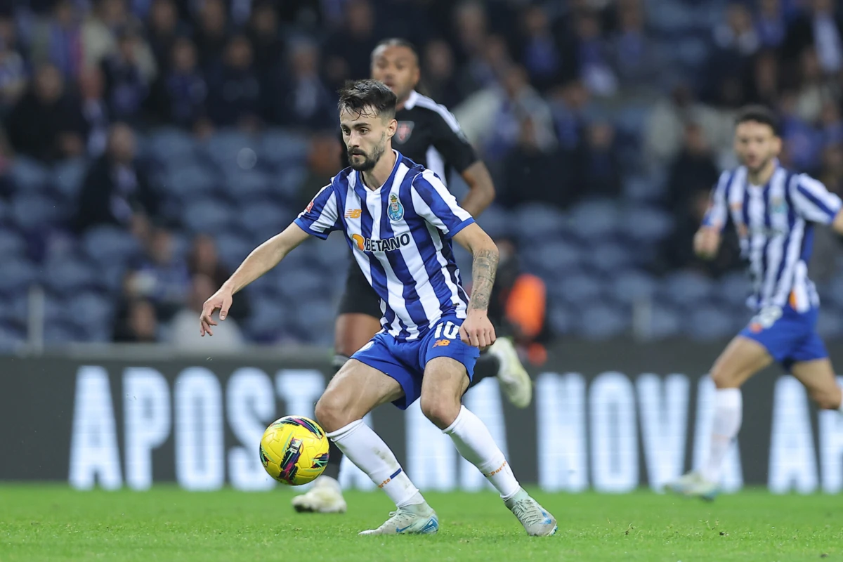 Fábio Vieira marcou pelo segundo jogo seguido e abriu caminho ao regresso às vitórias da equipa portista