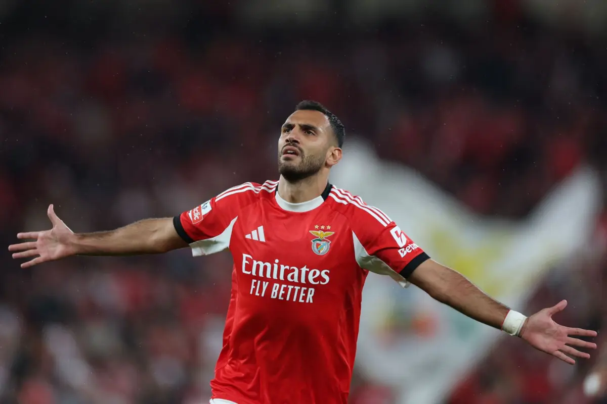 Internacional grego marcou três golos