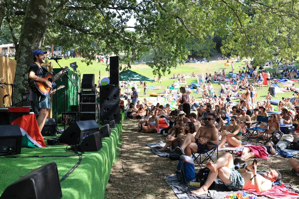 Imagem de contexto do artigo Crónica: Quem me dera morrer de poesia