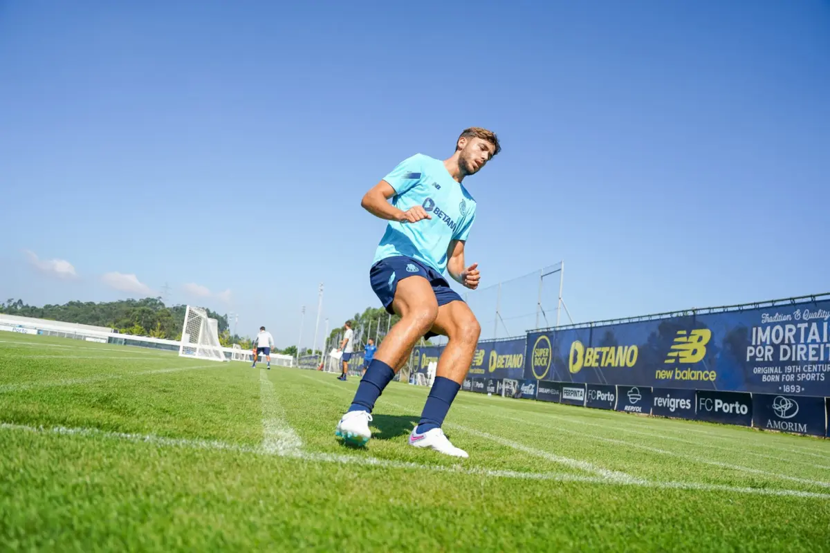 O primeiro treino de Nico González