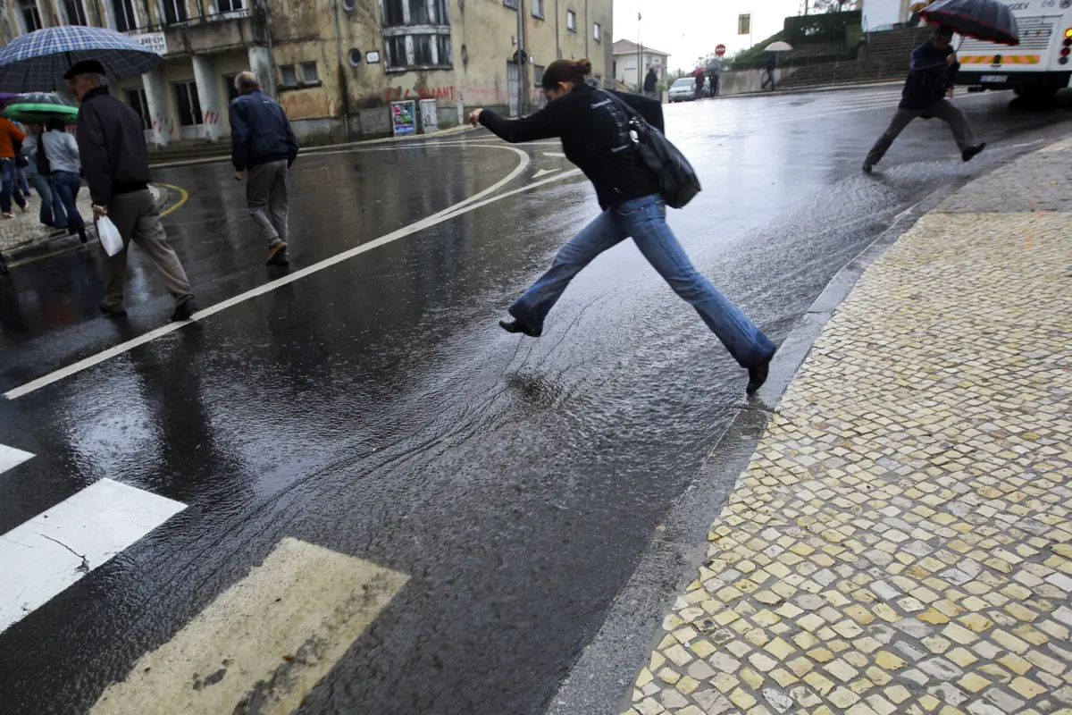 Previsão de chuva forte