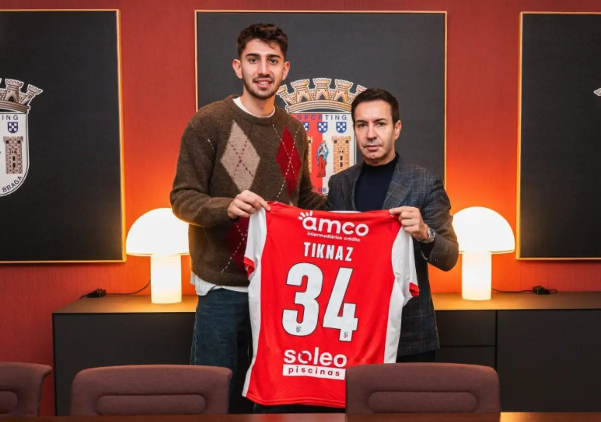 Demir Tiknaz vai vestir camisola número 34 do Braga