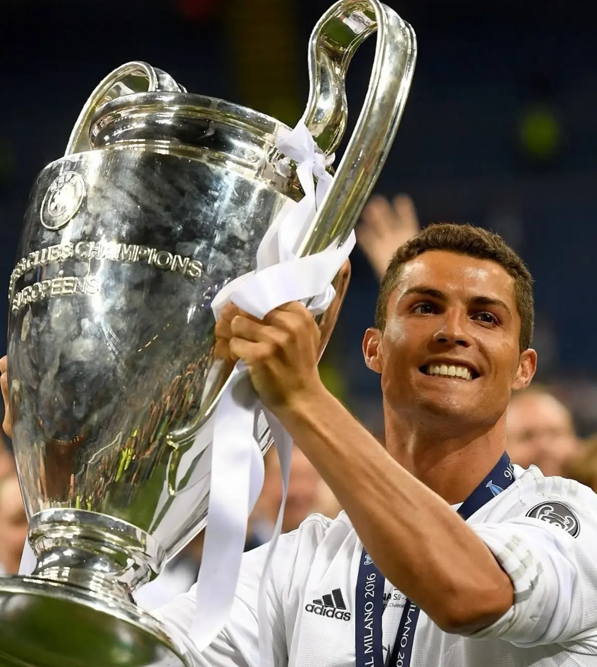 Imagem de contexto do artigo Cristiano Ronaldo excluído do melhor onze de todos os tempos da Champions