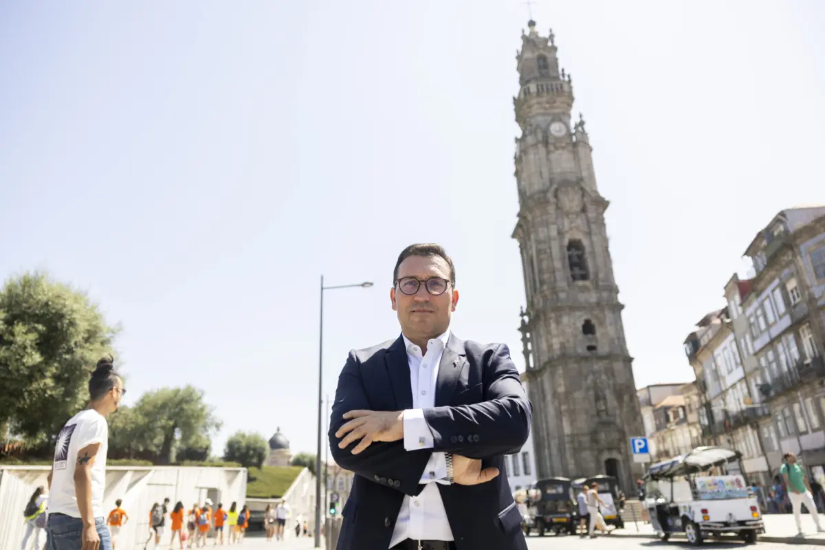Padre Manuel Fernando acredita que obras no exterior dos Clérigos avancem em 2025