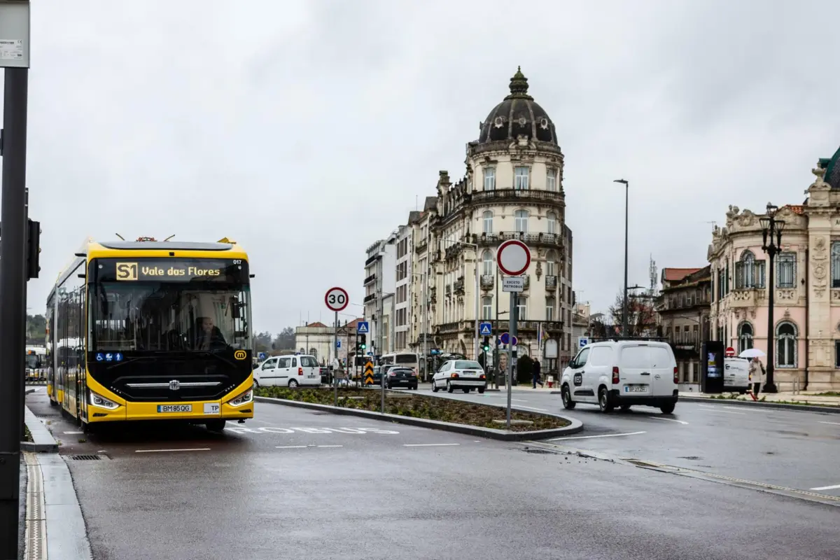 Imagem de contexto do artigo Metrobus retoma operação entre Sobral de Ceira e Lousã-Estação a partir de sábado