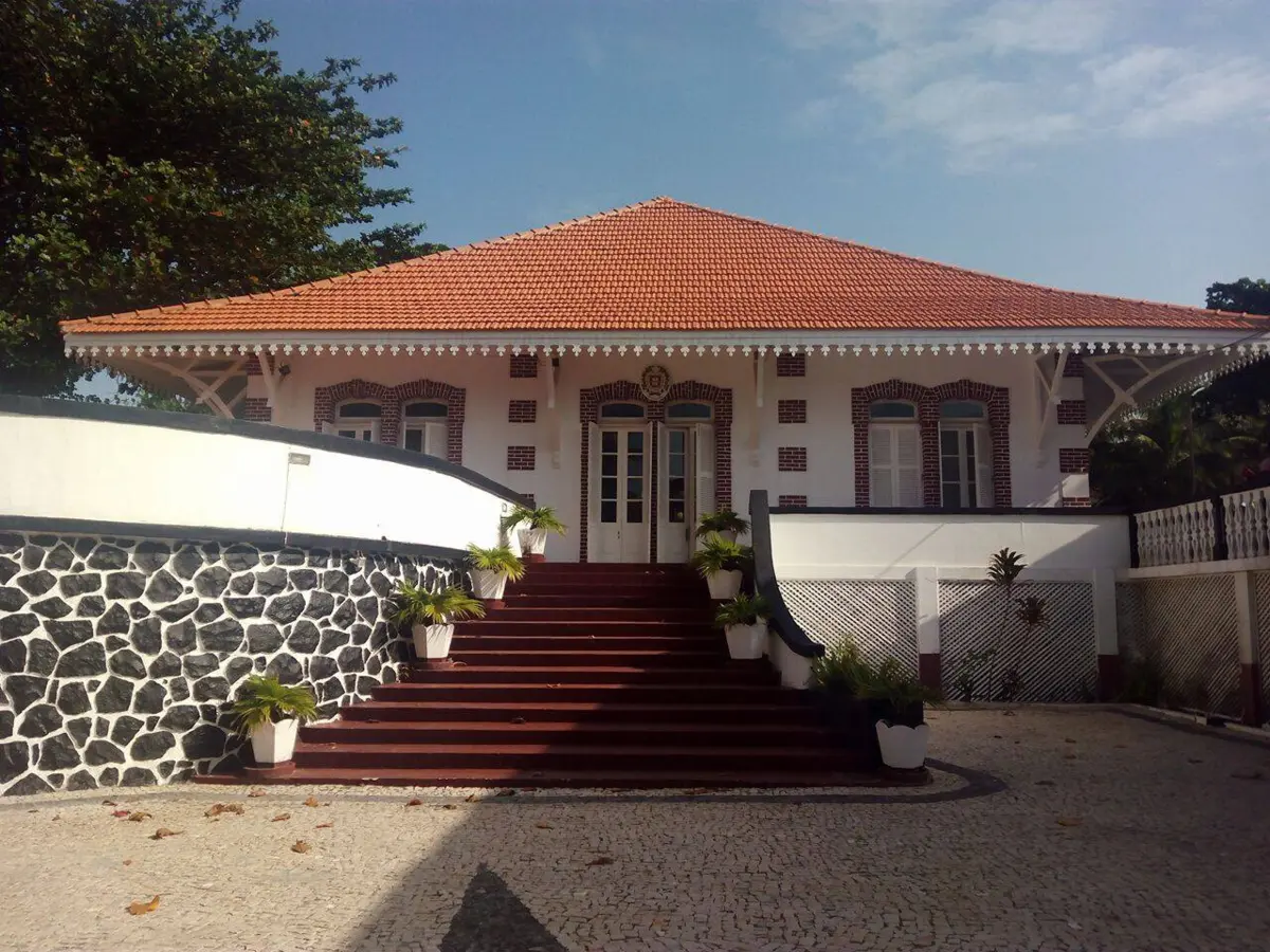 Imagem de contexto do artigo São-tomense que pediu asilo político proibido de permanecer na Embaixada de Portugal