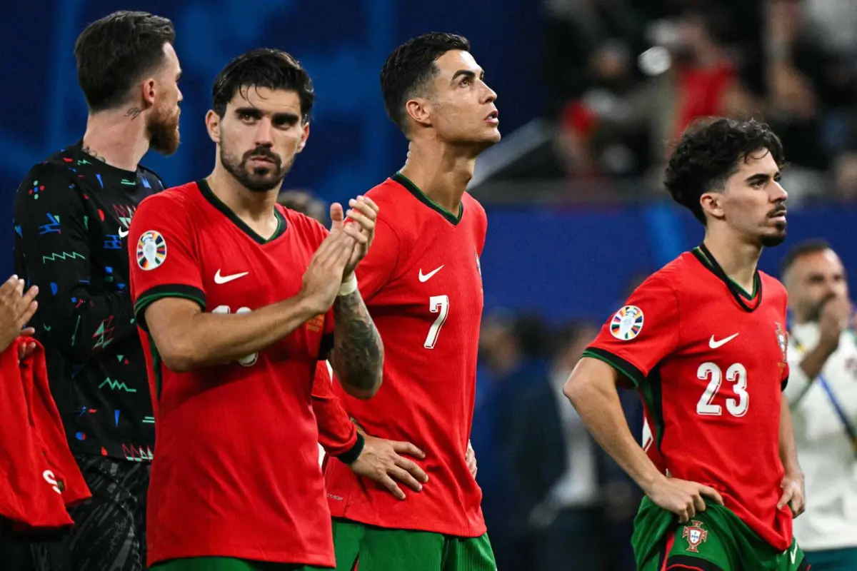 A infelicidade nos rostos dos jogadores após a eliminação