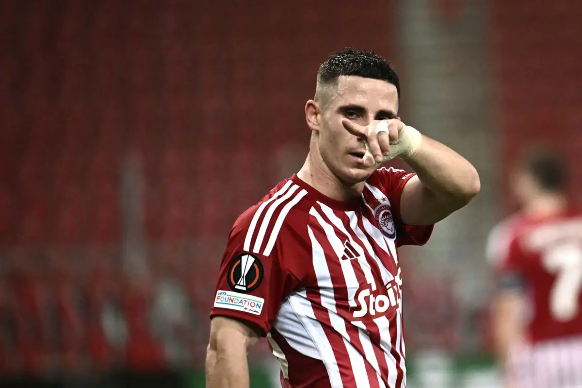 Daniel Podence, do Olympiacos, entrou na segunda parte