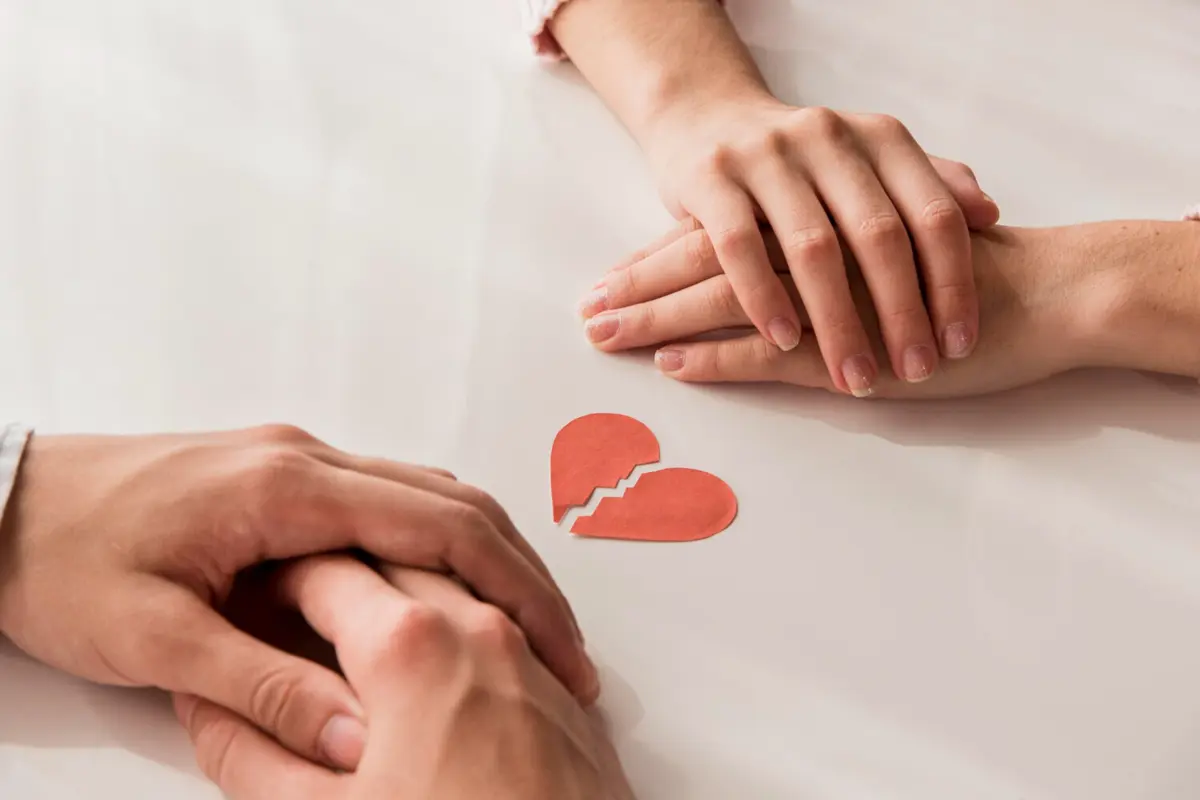 O que fazer quando o amor acaba, mas não se consegue sair da mesma casa