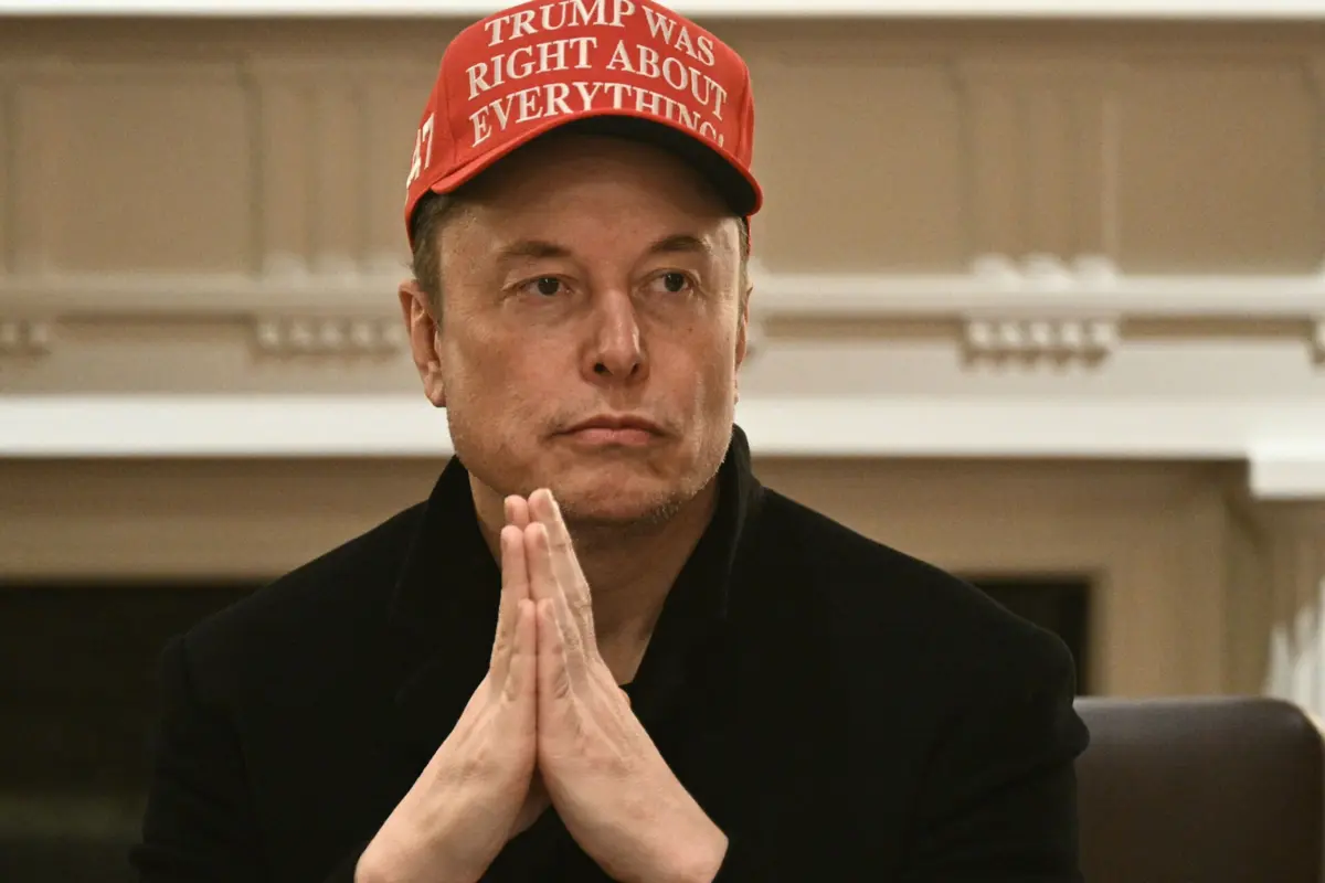 Embora se tenha mantido muito próximo do presidente antes e depois da tomada de posse de Trump, em janeiro passado, Musk afastou-se gradualmente do seu trabalho no polémico DOGE