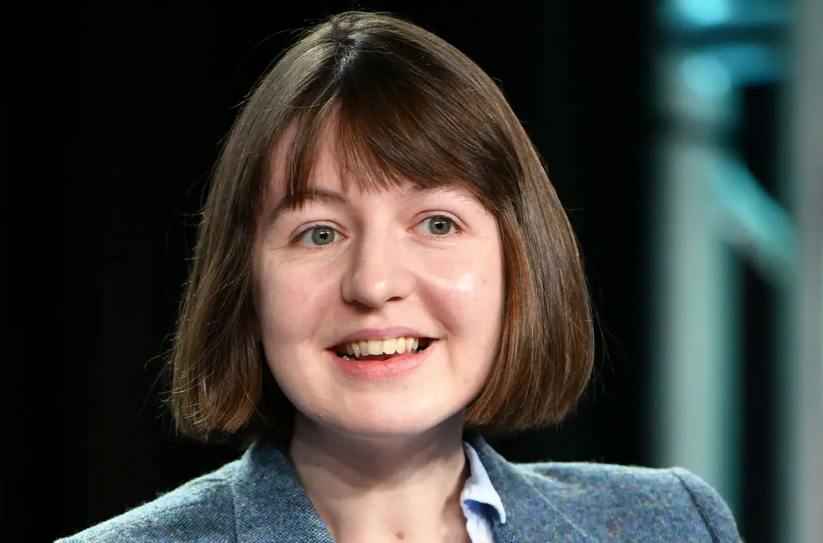 Sally Rooney é autora de "Pessoas Normais" e "Intermezzo"