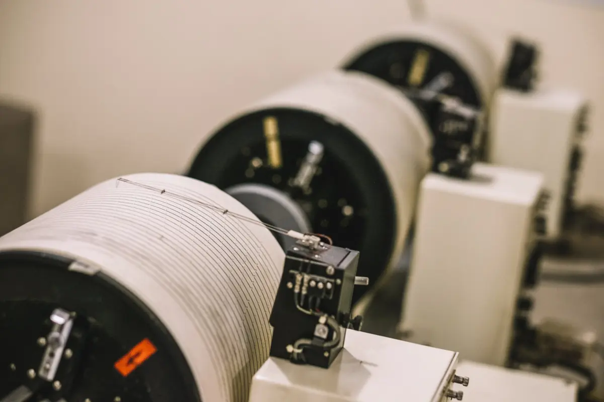 Sismógrafos registaram duas réplicas esta terça-feirfa